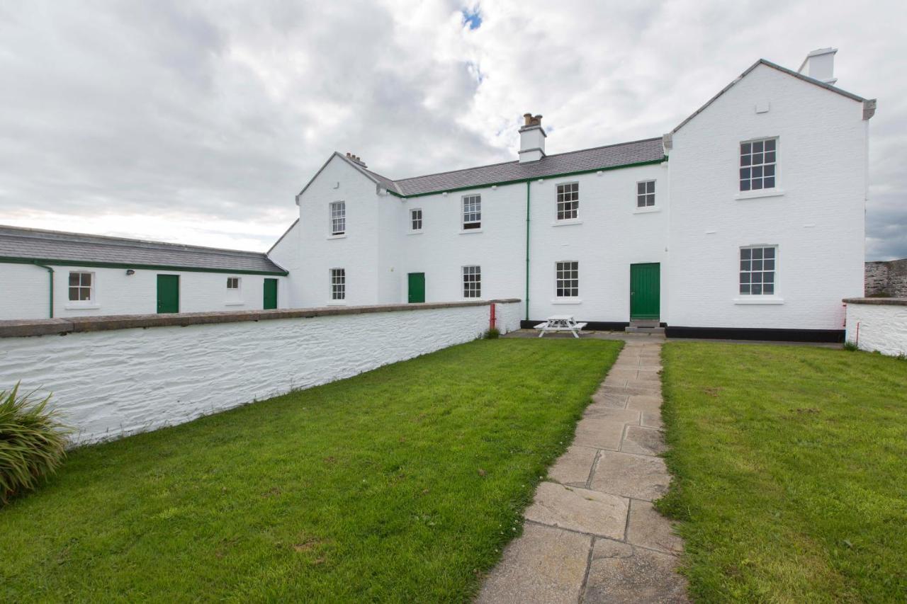 Galley Head Lightkeeper'S Houses Donoure エクステリア 写真