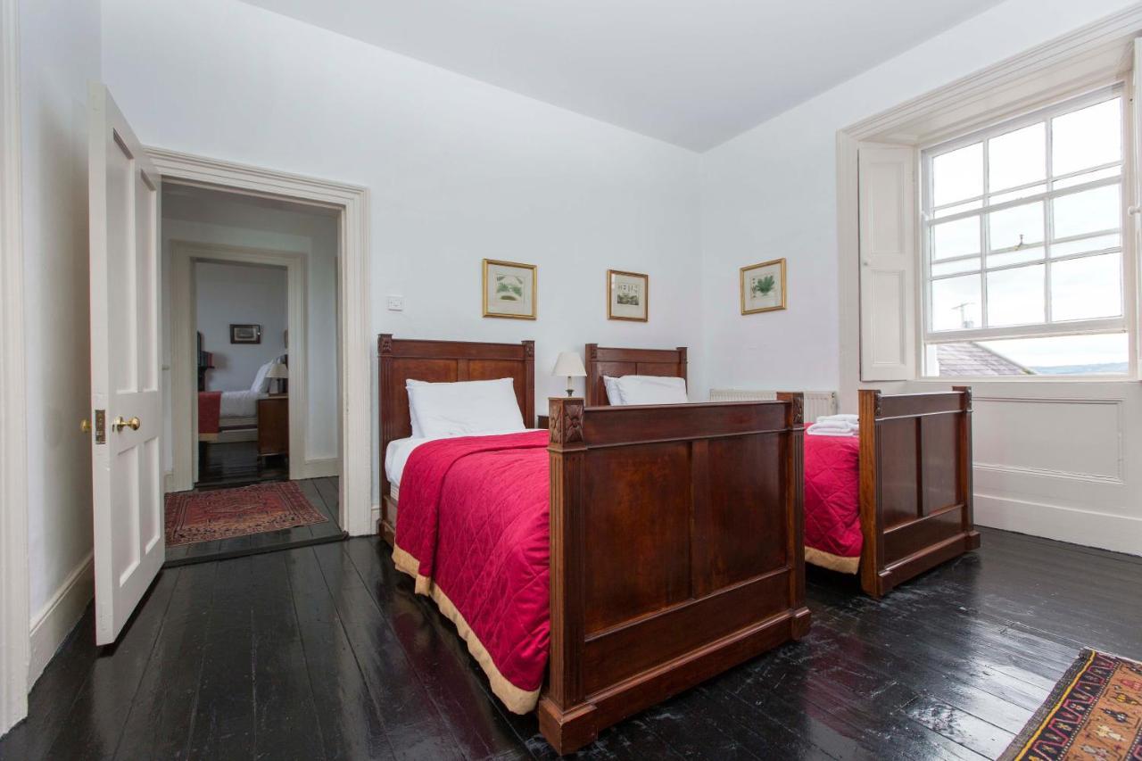Galley Head Lightkeeper'S Houses Donoure エクステリア 写真