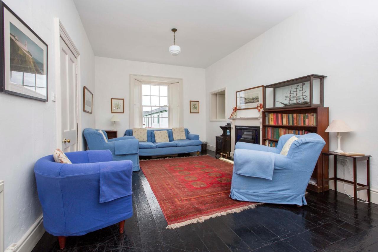 Galley Head Lightkeeper'S Houses Donoure エクステリア 写真