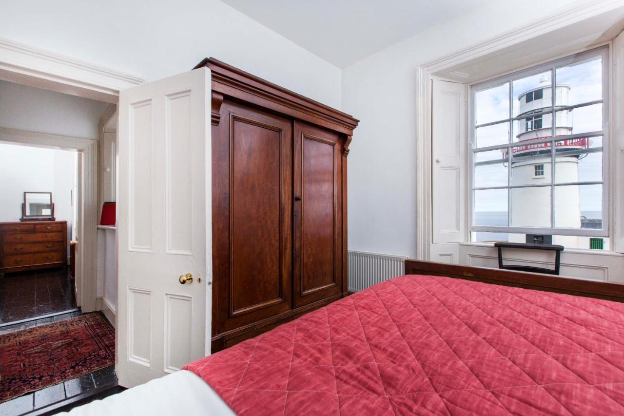 Galley Head Lightkeeper'S Houses Donoure エクステリア 写真